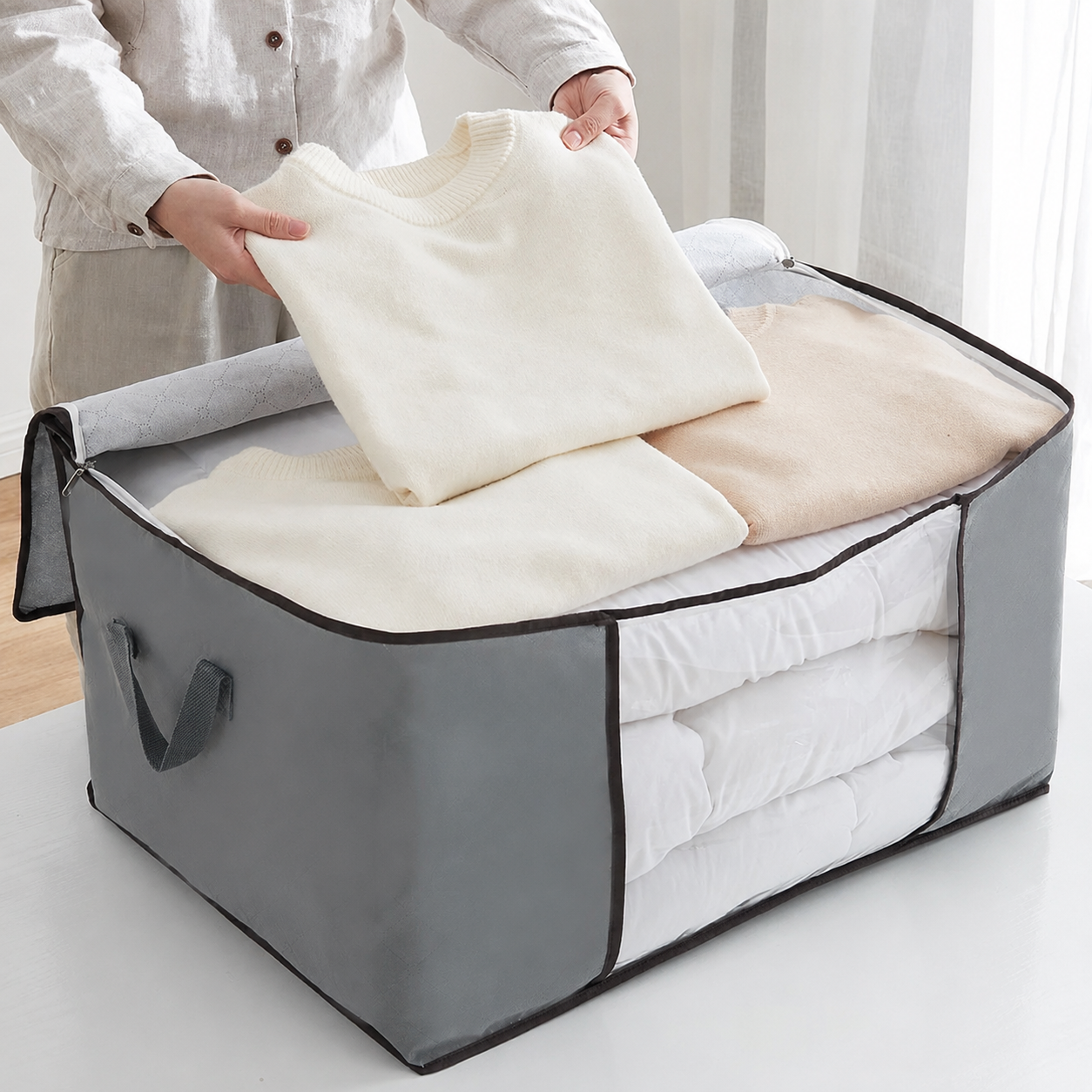Clothes storage Bags